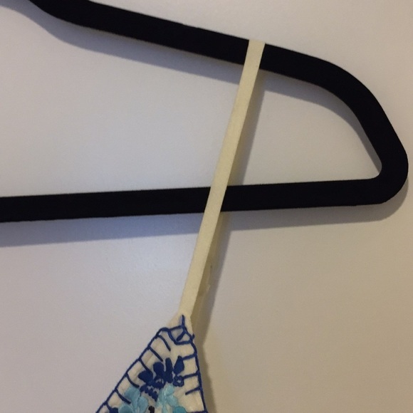 Old Navy Embroidered Tiered Summer Dress. NWOT - Picture 3 of 8